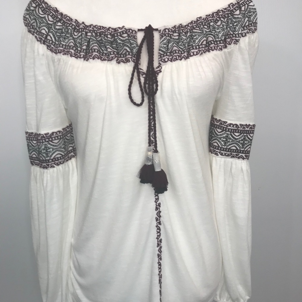 White House Black Market Embroidered Top - Size: S - Picture 6 of 17